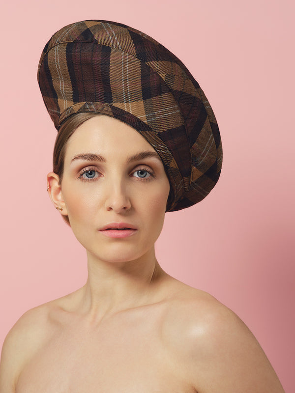 Baske aus Merinowolle im schottischen Tartan