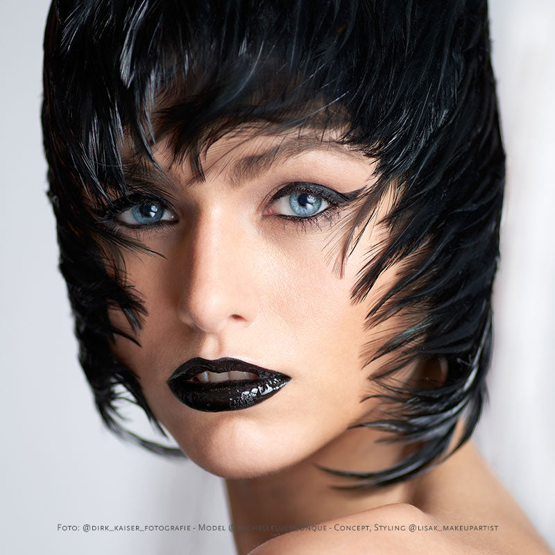 EDITORIAL SHOOTING BY DIRK KAISER