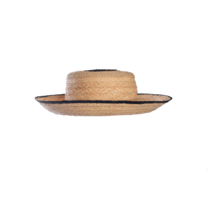 Naturfarbener Sombrero mit schwarzen Details.